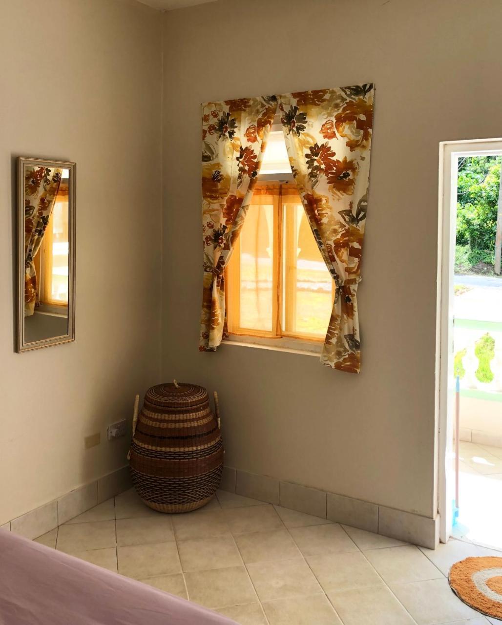 Soufriere Guesthouse Zewnętrze zdjęcie