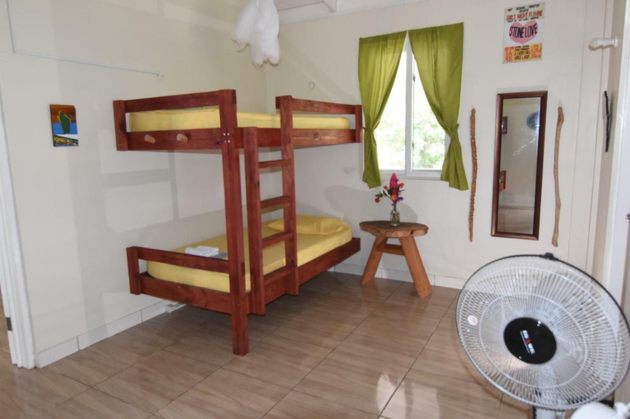 Soufriere Guesthouse Zewnętrze zdjęcie