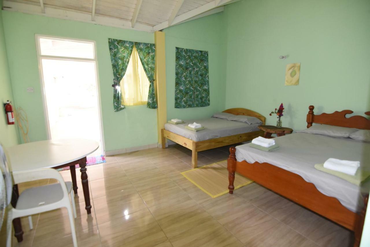 Soufriere Guesthouse Zewnętrze zdjęcie