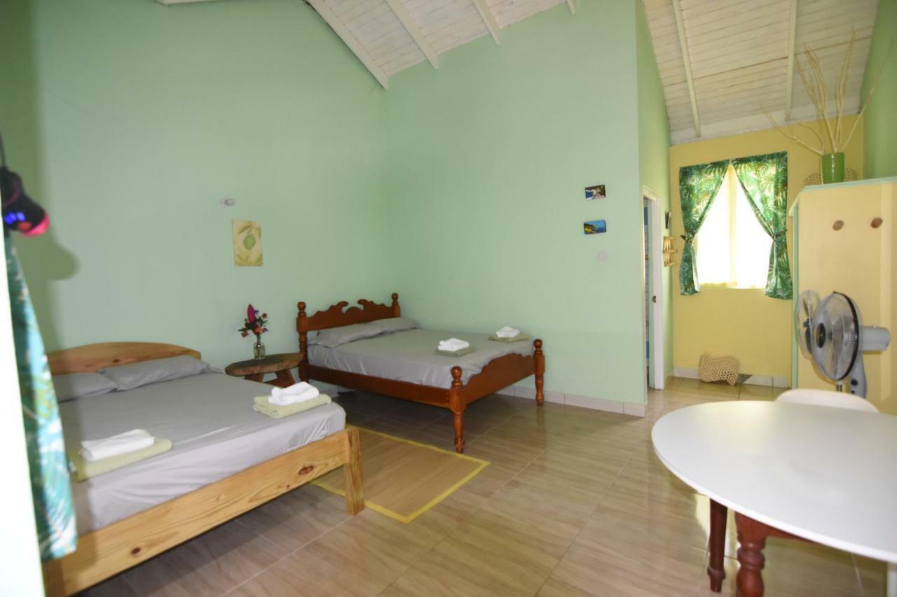Soufriere Guesthouse Zewnętrze zdjęcie